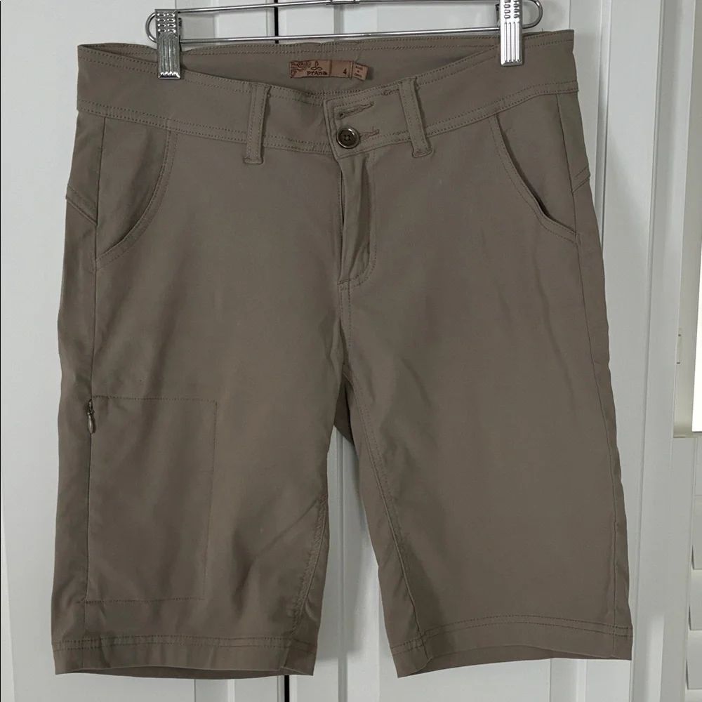 Prana Halle Shorts size 4 (missing button) - Picture 1 of 4